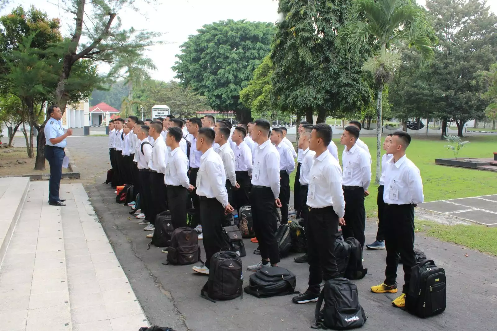 sekolah kedinasan TNI