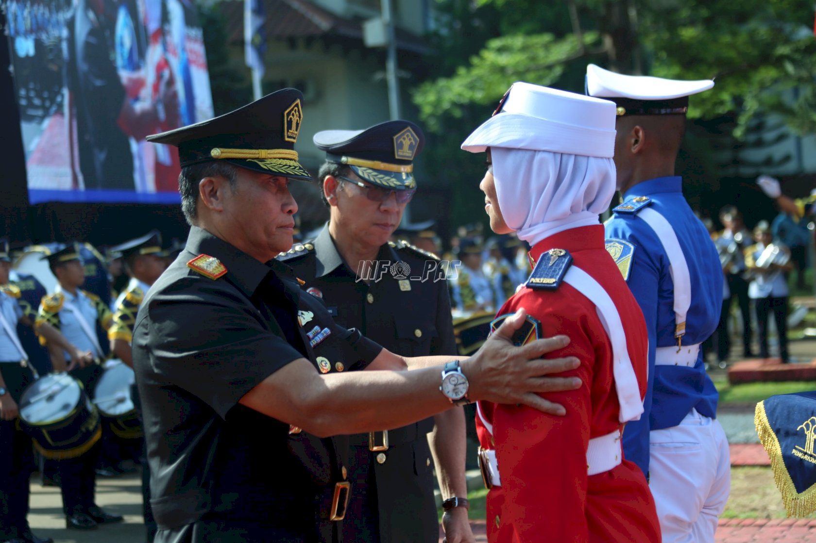 perbedaan Poltekip dan Poltekim