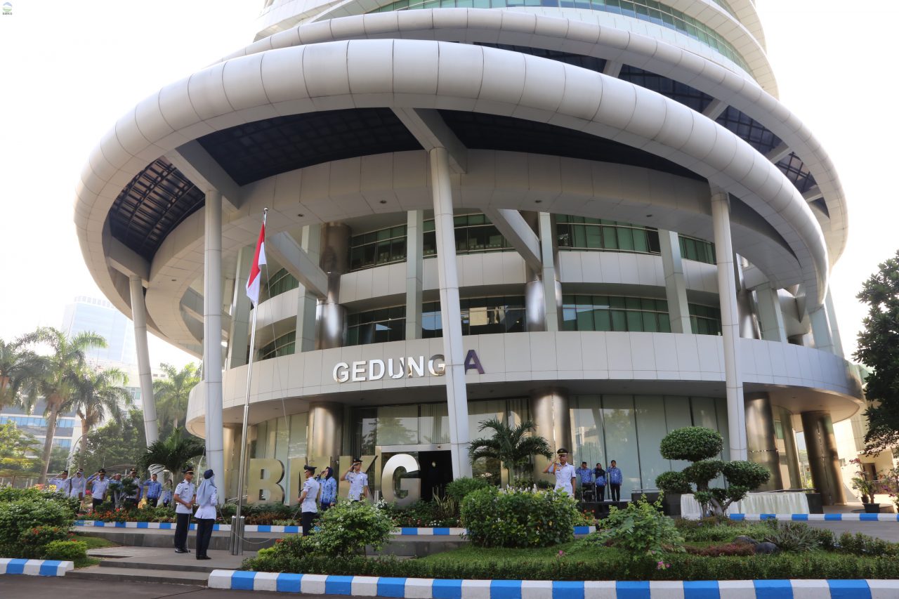 lulusan STMKG jadi apa