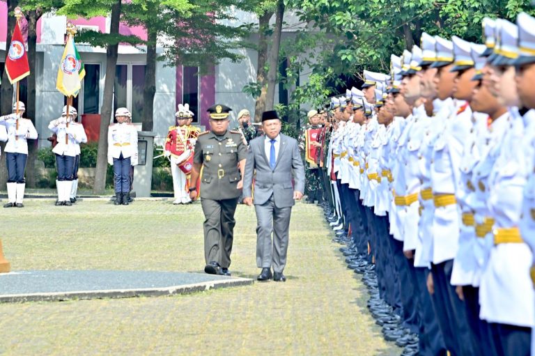 Universitas Pertahanan apakah ikatan dinas