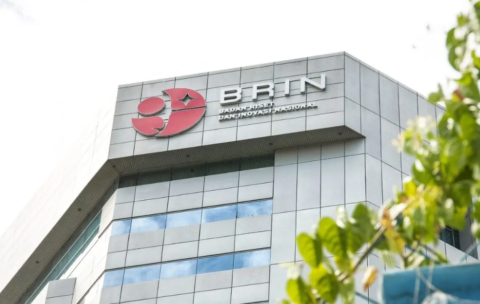 Gedung BRIN, instansi yang menaungi Poltek Nuklir Indonesia