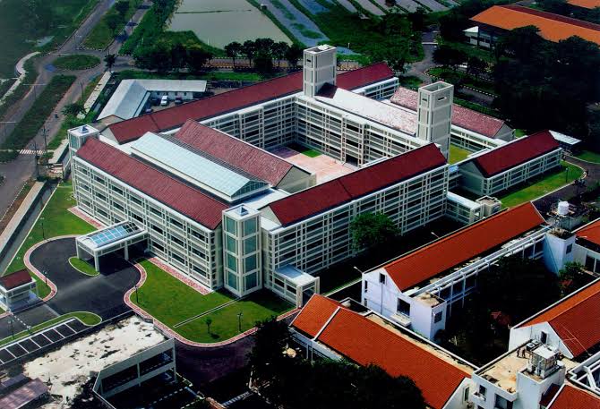 iup politeknik elektronika negeri surabaya